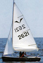 gull_dinghy_sail_jpg